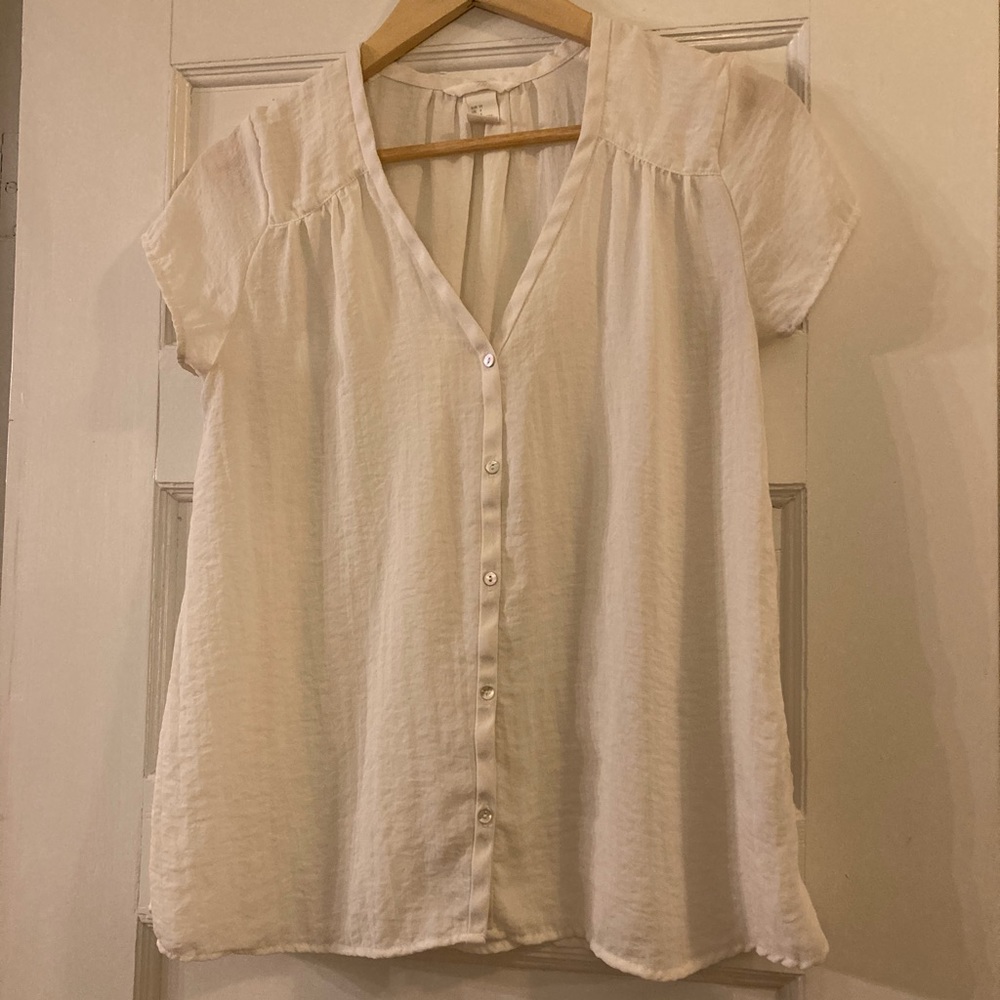 White short sleeved sheer blouse